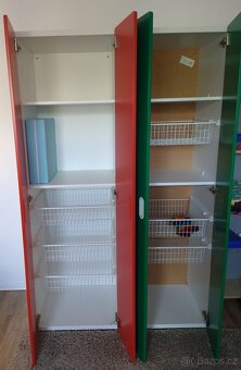 Skříně IKEA zelená a červená - 4