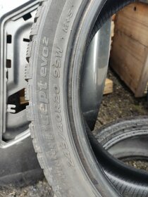 Zimní pneu Hankook vzorek 7.mm. 1KS.245/45 R20 - 4