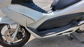 Honda PCX 125 r.v.2011 - 4
