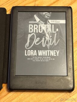 Čtečka knih Amazon Kindle 10. gen 8GB černá + obal - 4