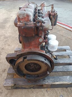 Prodám motor Zetor Crystal lkt 8001 po Go - 4