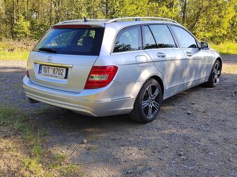 Prodám Mercedes Benz C220 CDI 125 Kw S Vadou Motoru - 4