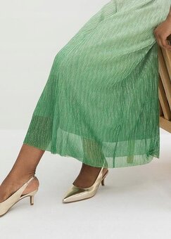 Elegantní třpytivé společenské šaty 40/42 - 4