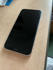 iPhone 11 a tvrzená skla - 4