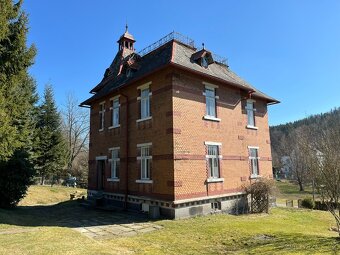 Prodej rodinného domu 240 m2, pozemek 4996 m2 Lipová - 4