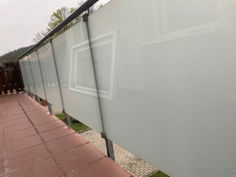 Ocelové zábradlí, kalené sklo - 4
