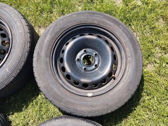 Plechové disky s pneumatikami 195/65 R15 - 4