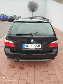 BMW 523i Touring manuál Top stav - 4