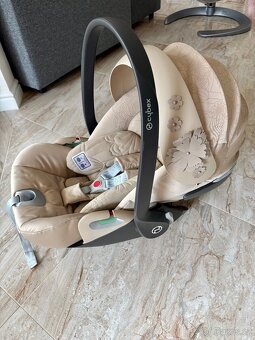 CYBEX Cloud T i-Size (0-13 kg) Simply Flowers Beige Platin - 4