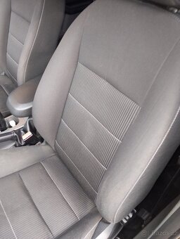 Ford Focus 1.6 - 4
