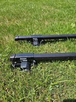 STŘEŠNÍ BOX, RAKEV KAMEI CORVARA + PŘÍČNÍKY THULE ŠKODA - 4