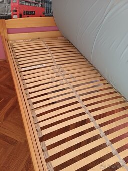 Postel masiv s poloh. roštem a antidekub. matrací - 4