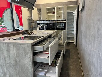 Prémiová expoziční kuchyňská linka Livanza – Avantgarda - 4
