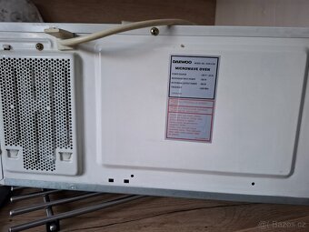 Mikrovlnka Daewoo - 4