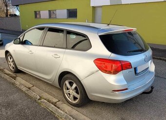 opel astra J sports tourer 2012 1.7cdti 6ti kvalt - 4