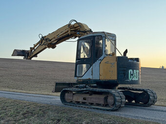 Pásový bagr CATERPILLAR 307 - 4