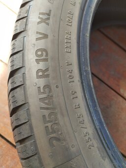 Pneu 255/45/R.19.104.V.continen - 4