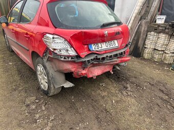 Peugeot 207 - 4