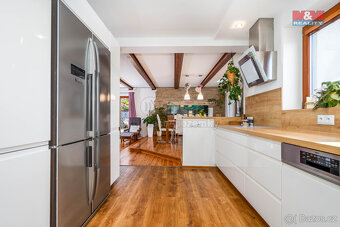 Prodej rodinného domu 5+kk, 194 m², Kounice - 4