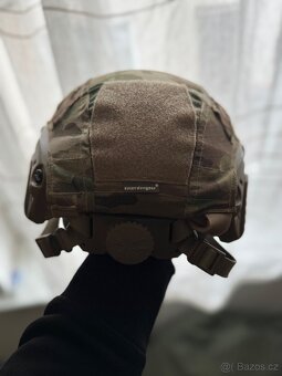 Airsoft Vesta a helma - 4