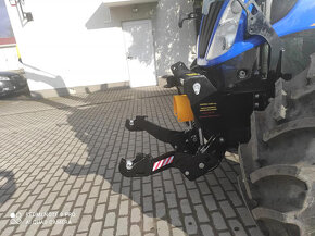 Přední tříbodový závěs na traktory New Holland - 4
