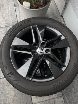 Originál Škoda 215/55 R17 - 4