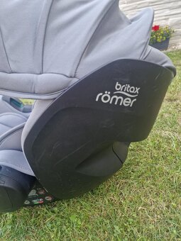 Autosedačka Britax Römer Baby-Safe 5Z2 - 4