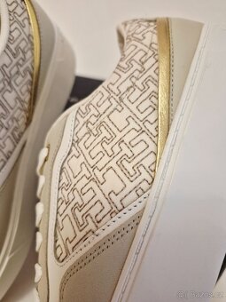 Nové dámské tenisky Tommy Hilfiger,  velikost 39. - 4