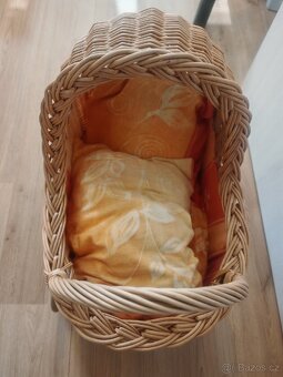 Proutěný kočárek pro panenky, top stav - 4