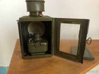 Stará vojenská lampa - 4