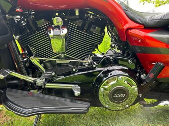 Harley Davidson CVO - 4