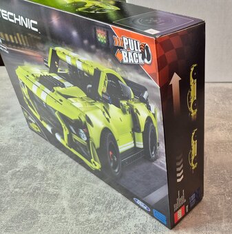 Lego Technic Ford Mustang Shelby GT500 (42138) - 4