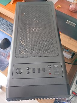 Herní PC: Intel Core i7, 32GB RAM, RTX 3060 Ti, SSD M.2 - 4
