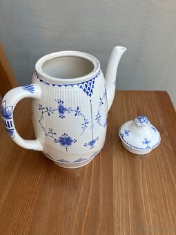 Porcelánová konvice - 4