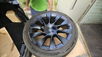 20" kola (disky + zimní pneu) pro Tesla Y - 4