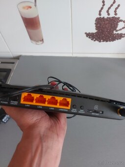 TP-Link Archer MR200 - 4