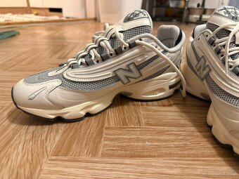 Prodám tenisky New Balance 1000 - 4