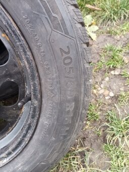 Prodám zimní kola R16 - 4