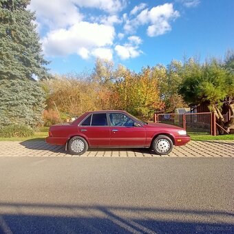 Nissan Stanza XE 2.4 - 4