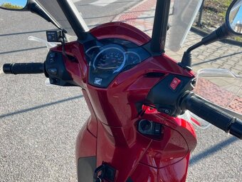 Honda SH 300 i ABS - 4