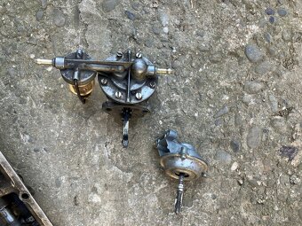 směs auto dílů pro veterány - 4