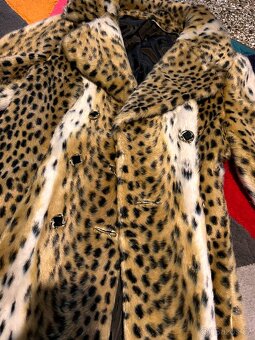 LEOPARDÍ KRÁSNÝ DÁMSKÝ ZIMNÍ KOŽICH-KABÁT 38 - 4