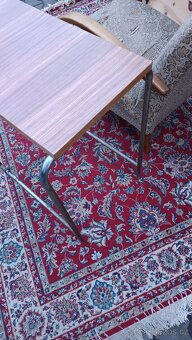 Stolek retro, s kovovými ohýbanými nohami - 4