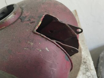 Nádrž Jawa Pérák - 4