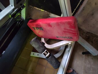 Posilovací stroj - 4