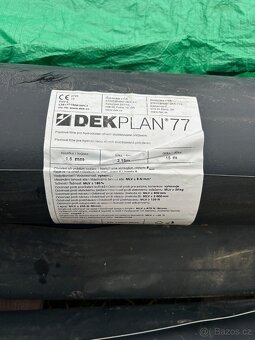 DEKPLAN 77 šedá tl. 1,5 mm šířka 2,15 m (32,25 m2/role) - 4