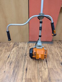 Křovinořez Stihl FS 235 - 4