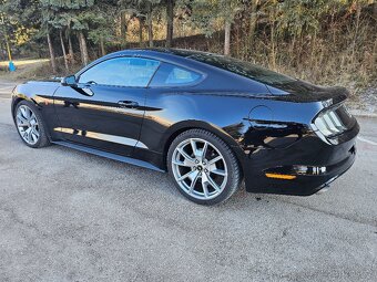 Ford Mustang 3.7L - 4