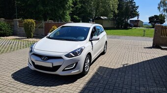 Hyundai i30 Kombi, 1.6i / 1.MAJITEL ČR - 4