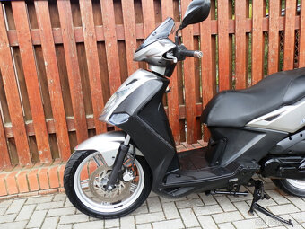 Kymco Agility City 125 - 4